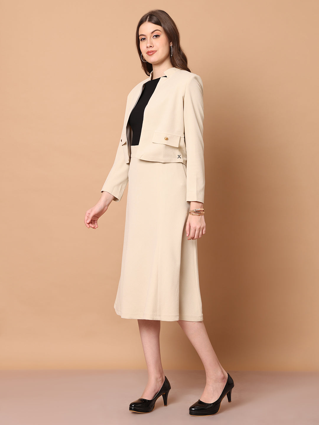 Triumph Mandarin Collar Crop Blazer (Beige)