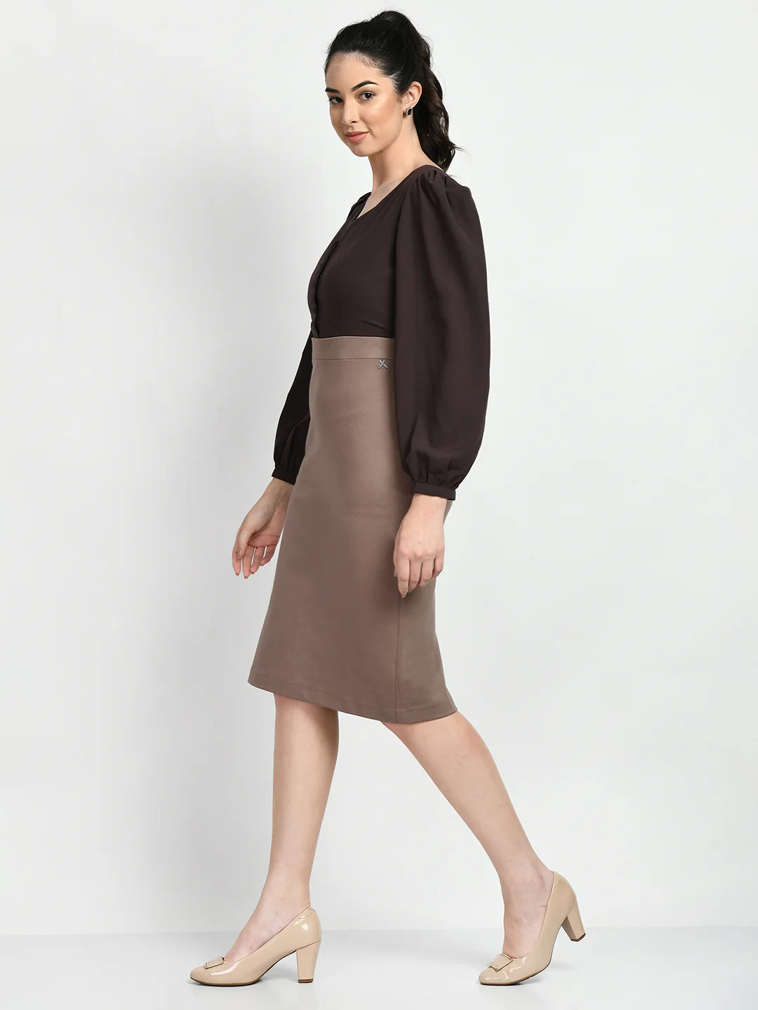 Style Colour Blocked Sheath Dress (Camel Beige + Coffee Brown)