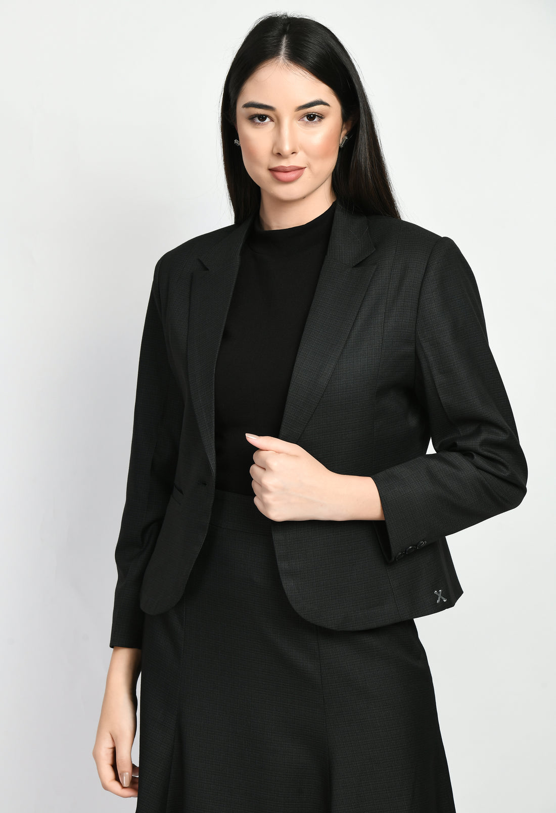 Passion Checked Single Breasted Short Blazer (Black)