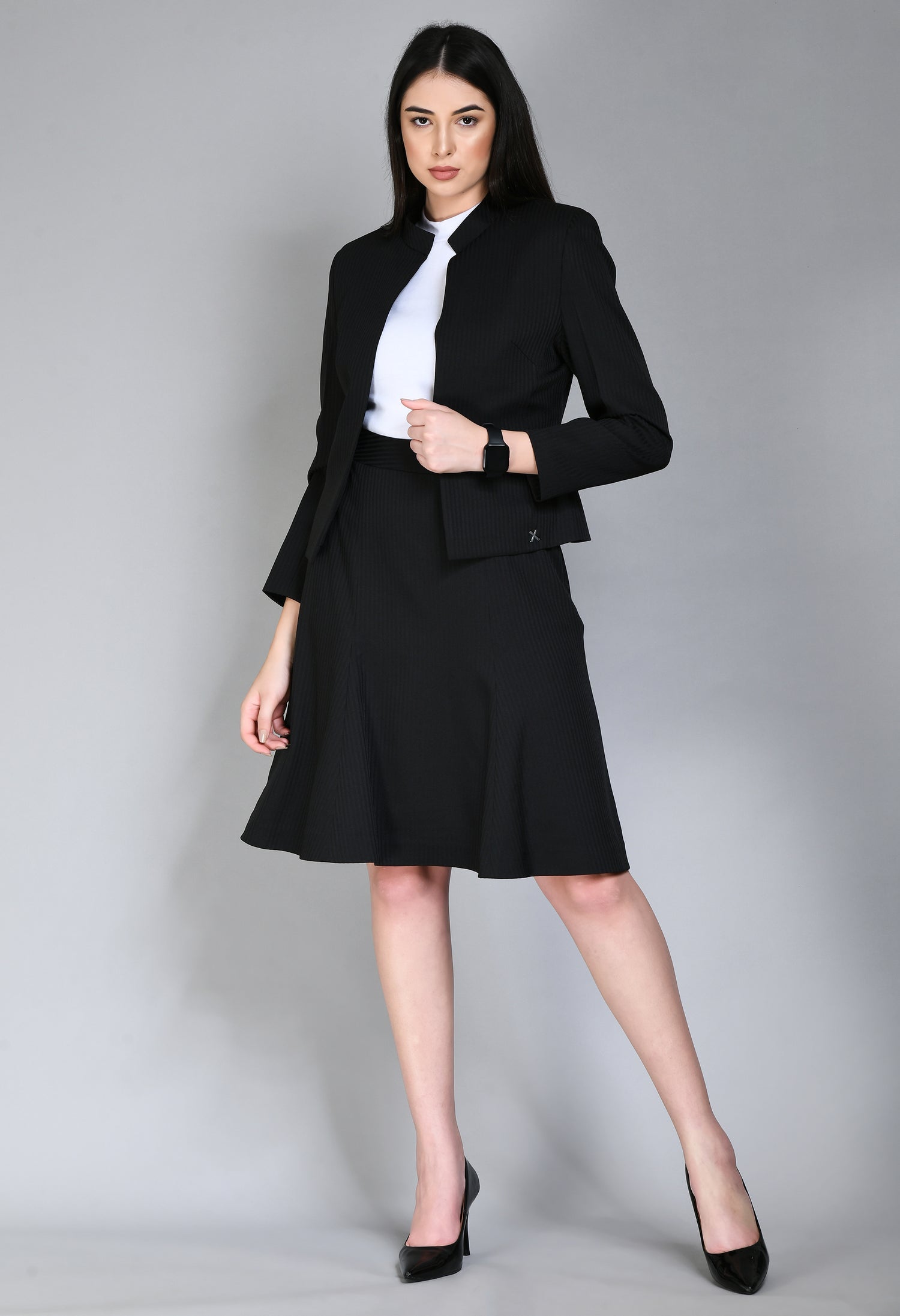 Power Striped Mandarin Collar Short Blazer (Black)