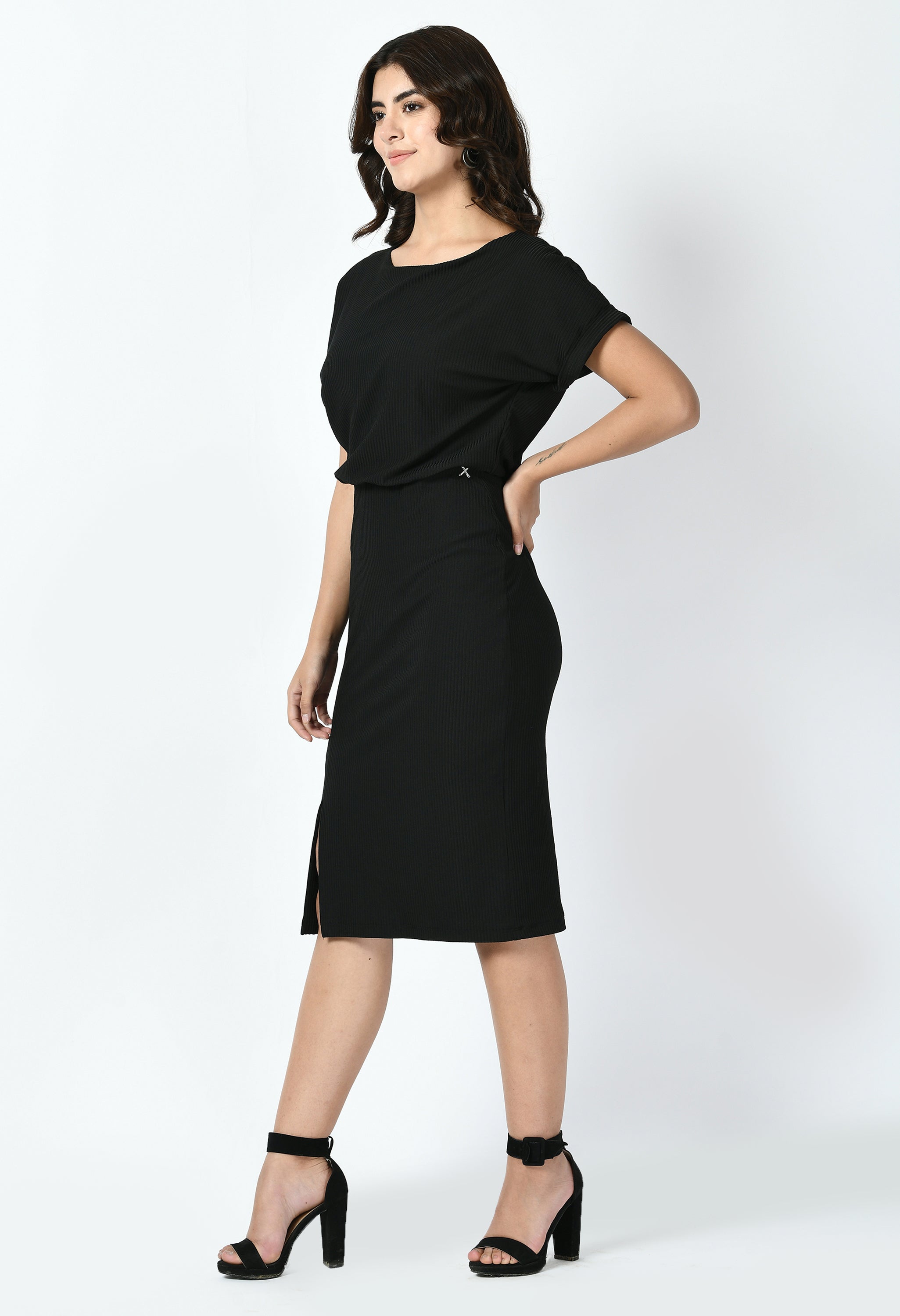 Enigma Ribbed Blouson Dress (Black)