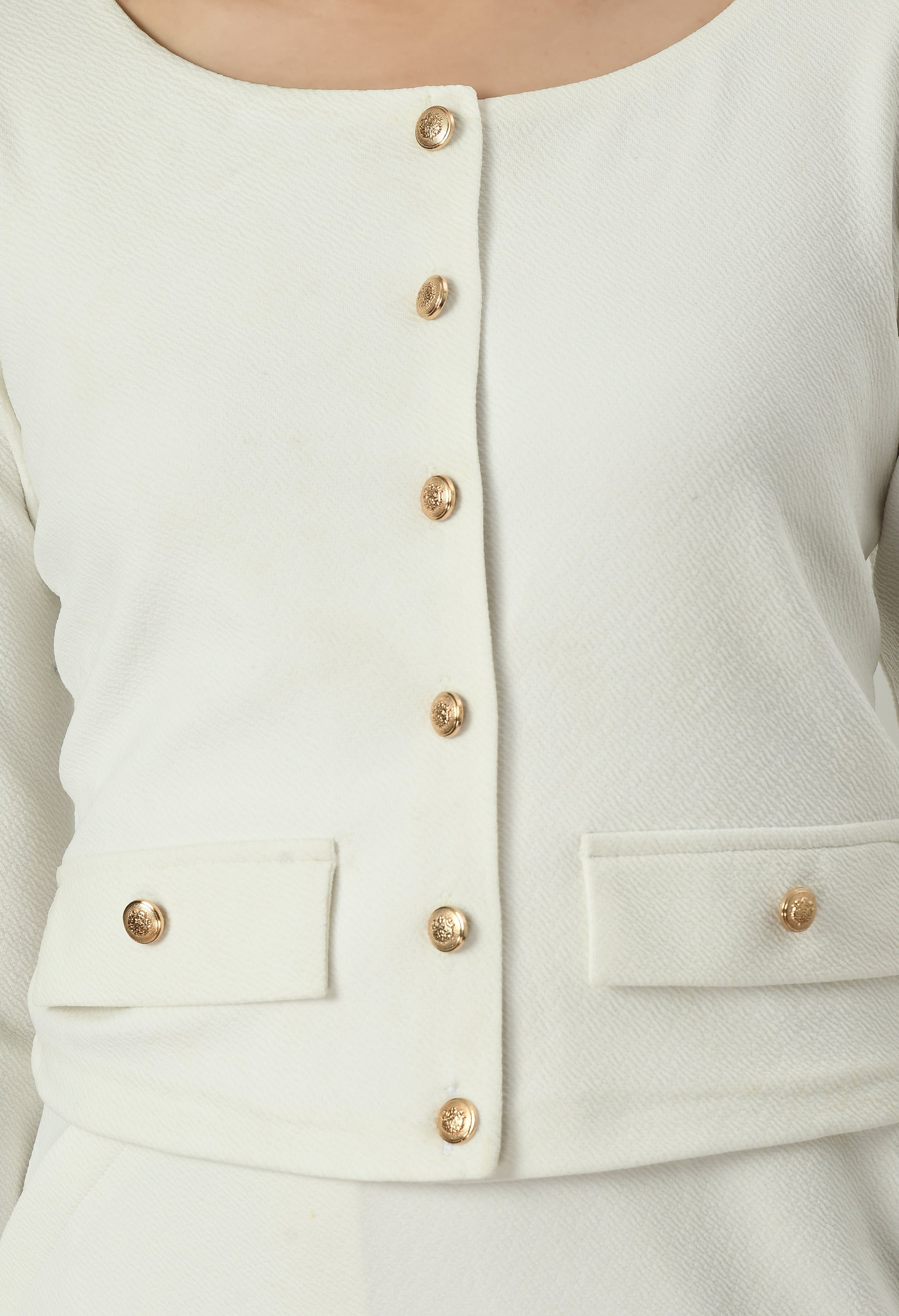 Enchanting Button-down Crop Blazer (White)